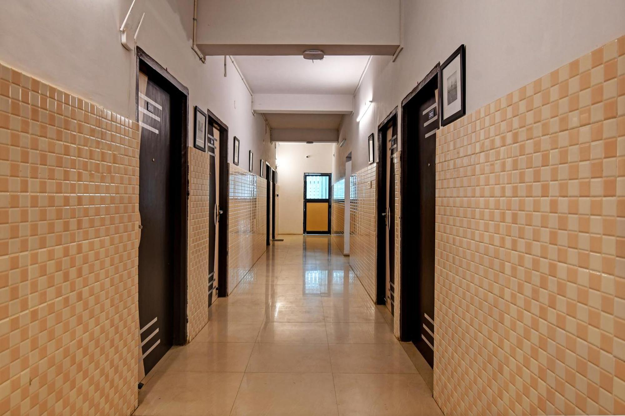 Super Hotel O Nilay Classic Bhubaneswar Exterior photo